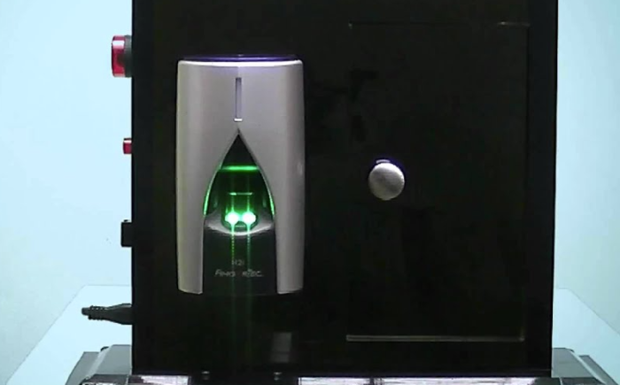 Fingertec H2i Time Attendance Machine